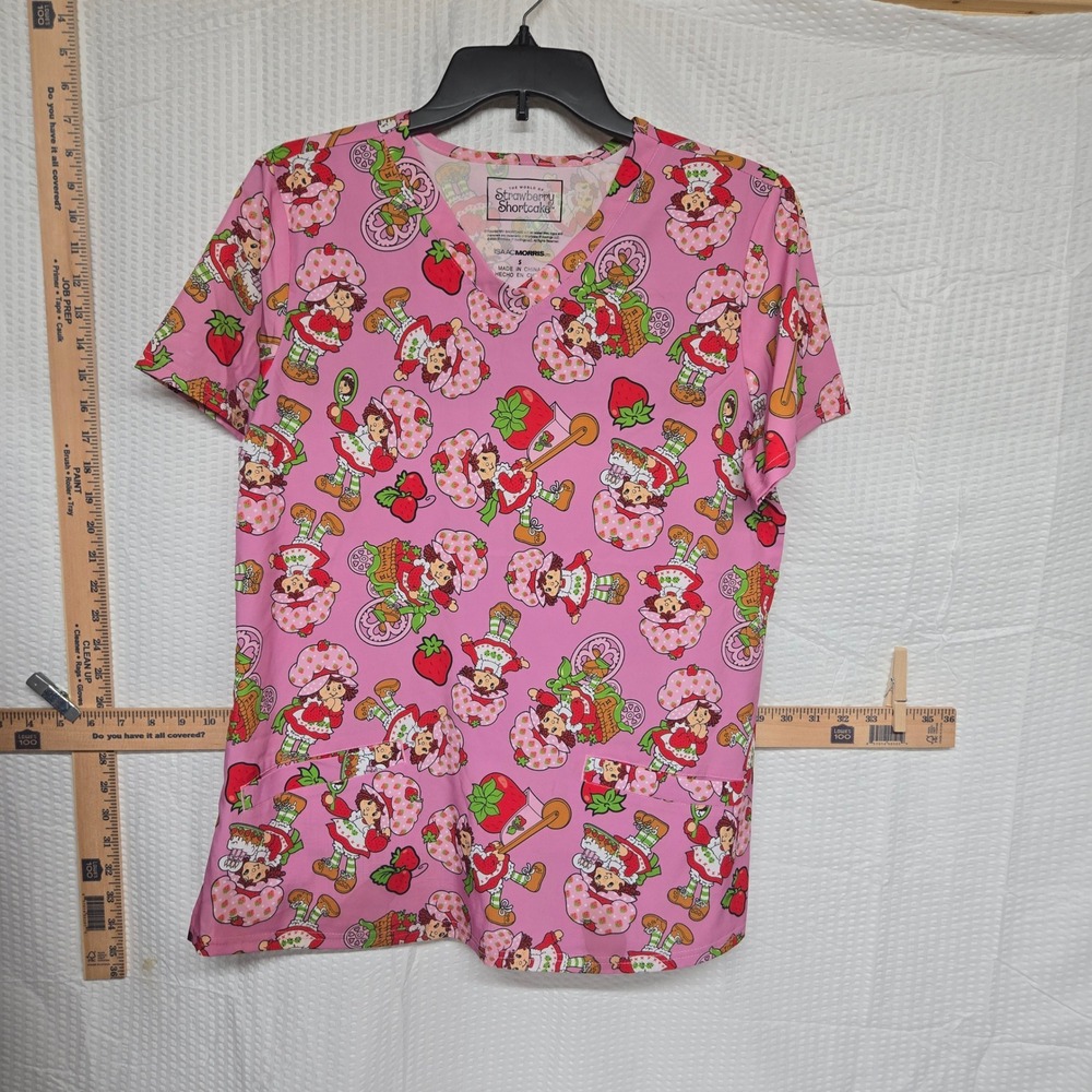 Isaac Morris Strawberry Shortcake Pink V-Neck Scrub Top Womens Small